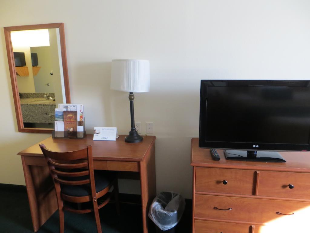 Travelodge By Wyndham Missouri Valley Cameră foto